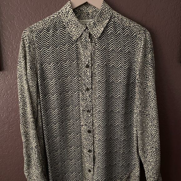 Equipment Pattern Button Down 💞 - Picture 3 of 5